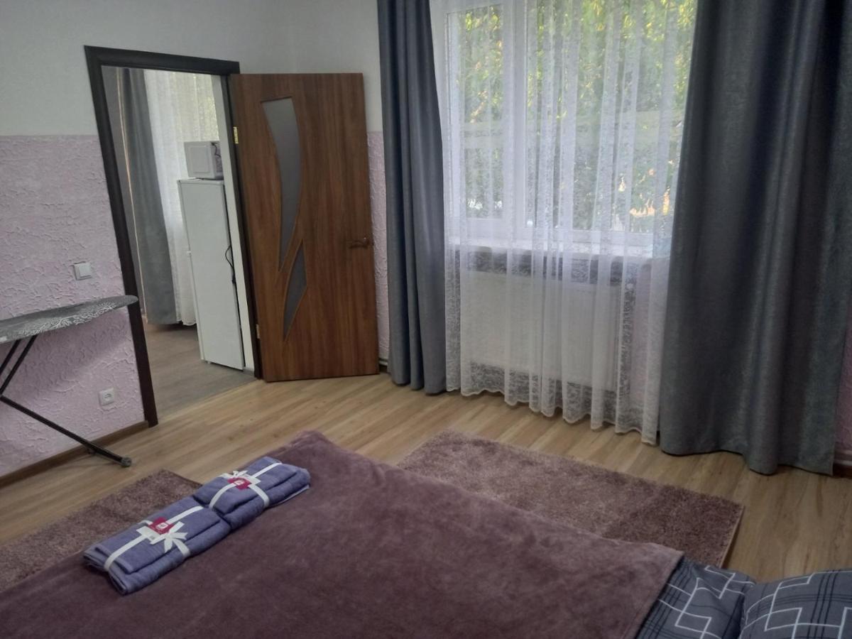 в гостьовому будинку 1-кімнатні та 2-кімнатні Apartment *